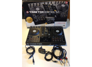 Native Instruments Traktor Kontrol S2 (1513)