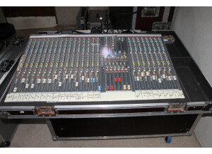 Allen & Heath GL2200-424 (33901)