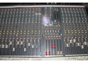 Allen & Heath GL2200-424 (24641)