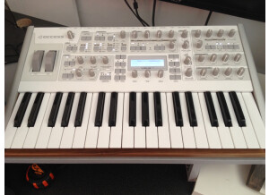Access Music Virus TI2 Polar (75213)