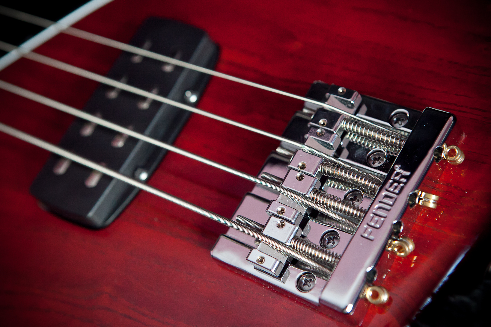 Fender American Deluxe Dimension Bass IV 