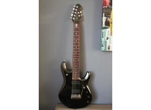 Music Man PETRUCCI 7 cordes PIEZZO BLACK SPARKLE