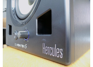 Hercules DJ Monitor 5 6