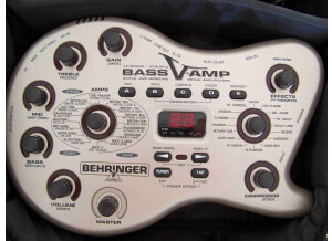 Behringer Bass V-amp (84730)