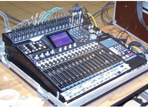 Tascam DM-24 (52547)