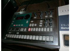 Korg ElecTribe Es-1 (91)