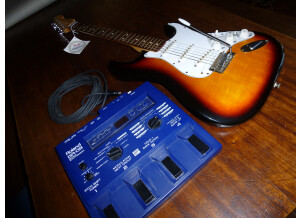 Fender Standard Roland Ready Stratocaster - Brown Sunburst
