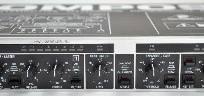 Behringer Composer MDX2000