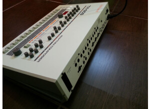 Roland TR-909 (72852)