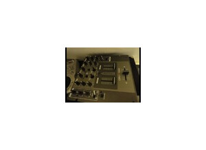 Behringer DJX700 (19307)