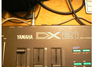 Yamaha DX21 (64620)