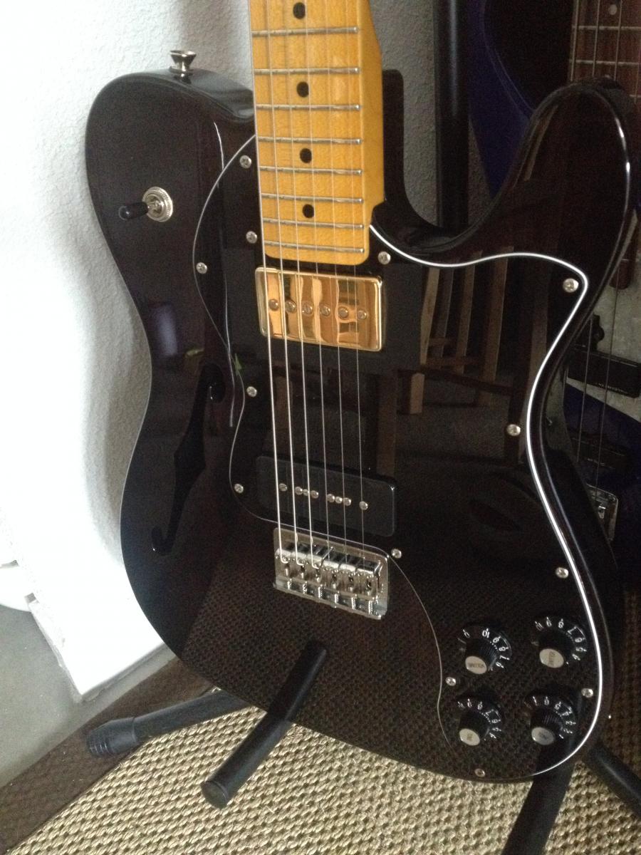 Fender Modern Player Telecaster Thinline Deluxe