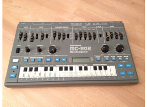 Roland SH-101 (93909)