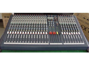 Soundcraft LX7ii 24 (12976)