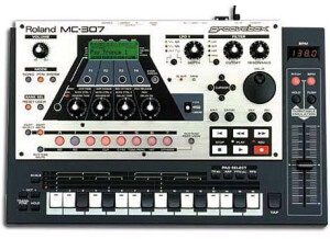 Roland MC-307 (63397)