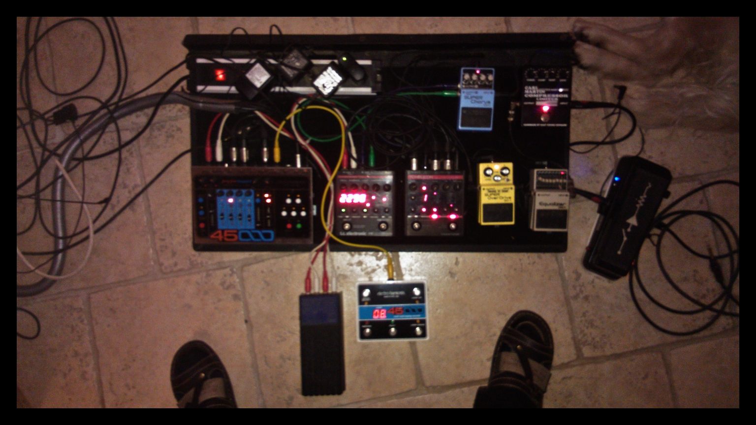 Electro-Harmonix 45000 Multi-Track Looping Recorder