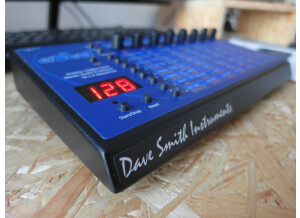 Dave Smith Instruments Evolver (79758)