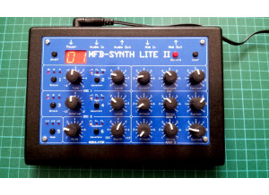 M.F.B. Synth Lite 2 (10306)