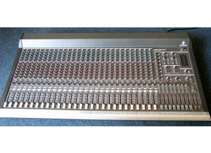 Behringer Eurodesk MX3282 (9632)