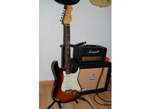 Fender Classic '60s Stratocaster - 3-Color Sunburst