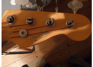 Fender American Vintage '62 Precision Bass- 3-Color Sunburst Rosewood