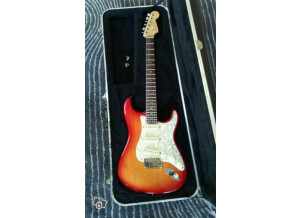 Fender Stratocaster American Deluxe S1 MN Cherry Burst