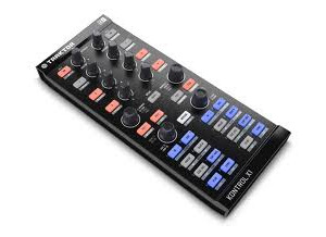 Native Instruments Traktor Kontrol X1 (53182)