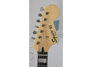 Squier Vintage Modified Bass VI - 3 Color Sunburst