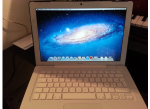 Apple MacBook - 2,13 GHz - 13 pouces (87894)