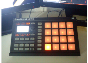 Native Instruments Maschine Mikro MKI (27546)