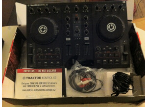 Native Instruments Traktor Kontrol S2 (4956)