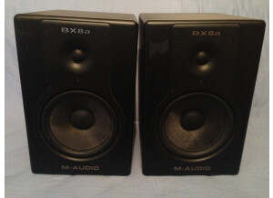 M-Audio BX8a Deluxe (97093)