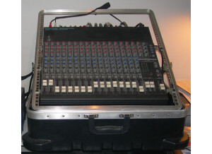 Mackie CR1604 (61342)