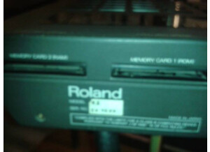 Roland R-8 (87598)