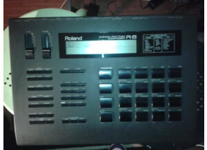 Roland R-8 (53093)