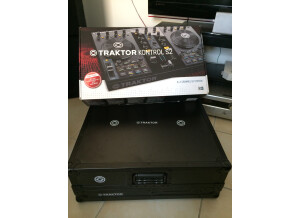 Native Instruments Traktor Kontrol S2 (5219)