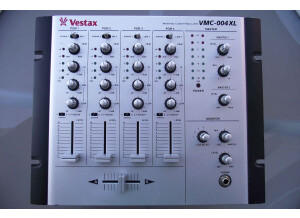 Vestax VMC-004XL (54725)