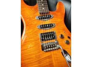 G&L Legacy Deluxe - Honeyburst Rosewood