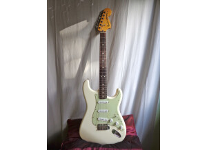 Fender Classic '70s Stratocaster - Olympic White Rosewood