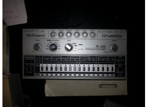 Roland TR-606 (24334)