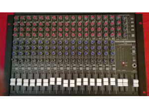 Mackie CR1604 (57447)