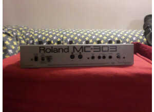 Roland MC-303 (49687)