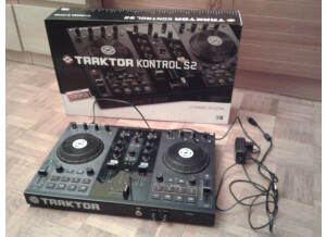 Native Instruments Traktor Kontrol S2 (63886)