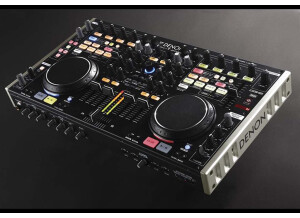 Denon DJ DN-MC6000 (26503)