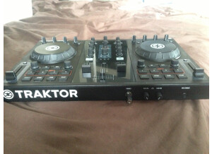 Native Instruments Traktor Kontrol S2 (18582)