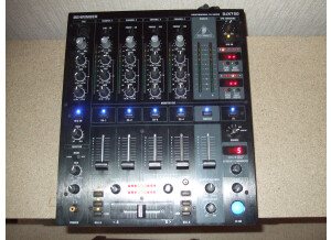 Behringer DJX750 Mixer 7930