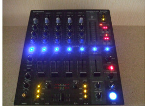Behringer DJX750 Mixer 7931