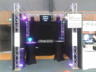 Mobil Truss trio deco