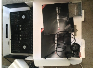 Native Instruments Traktor Kontrol S4 (35120)