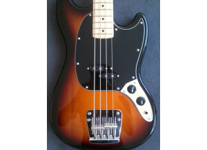 Squier Vintage Modified Mustang Bass - 3-Color Sunburst Maple